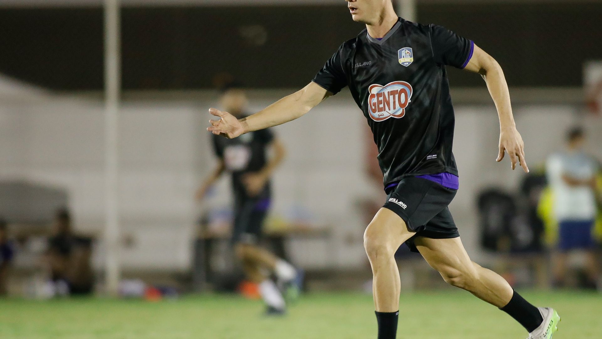 juanpi_entrenando_con_el_al_ain_foto__alain_ksa.jpg juanpi_entrenando_con_el_al_ain_foto__alain_ksa.jpg