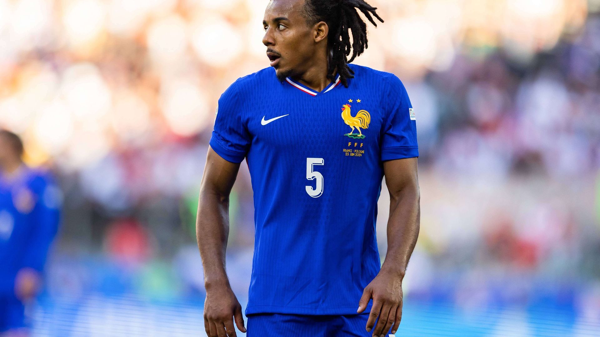 jules_kounde_en_un_partido_de_francia_durante_la_eurocopa_foto_cordon_press.jpg