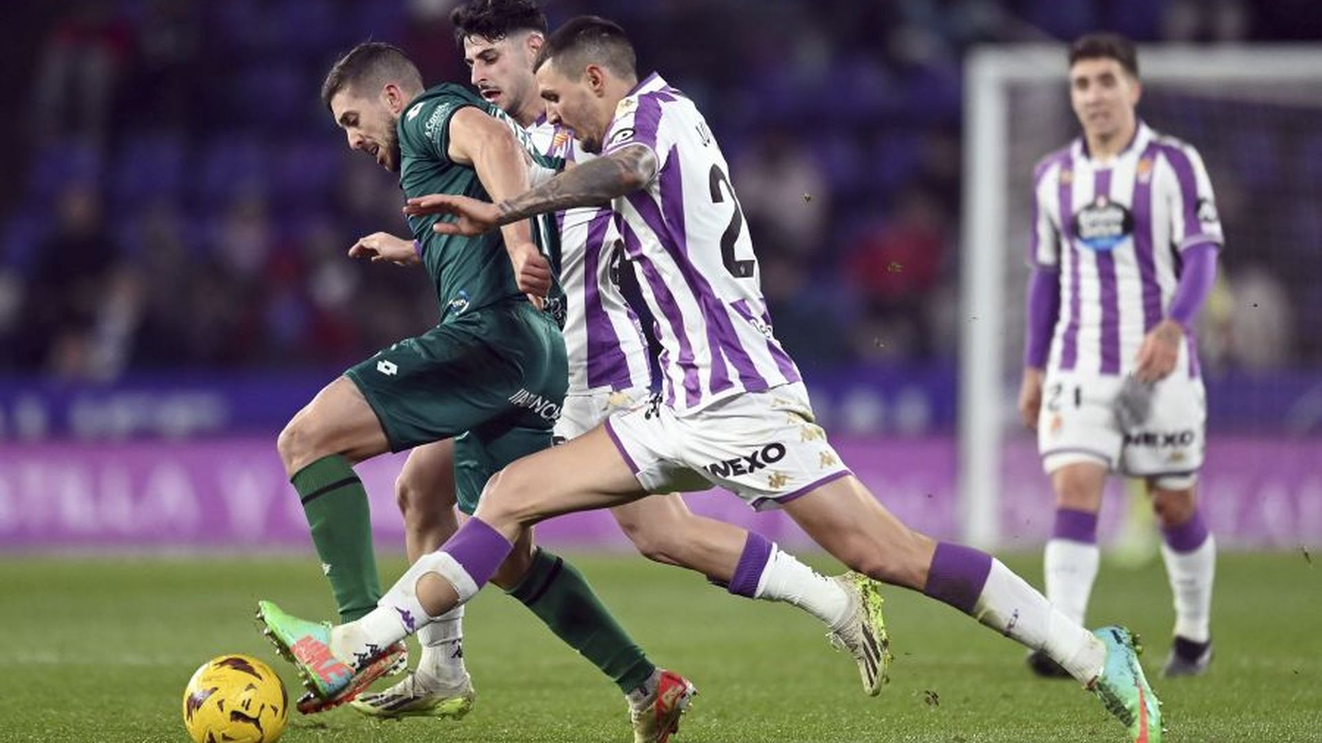 juric_ante_el_racing_de_ferrol_foto_laliga_hypermotion.jpeg