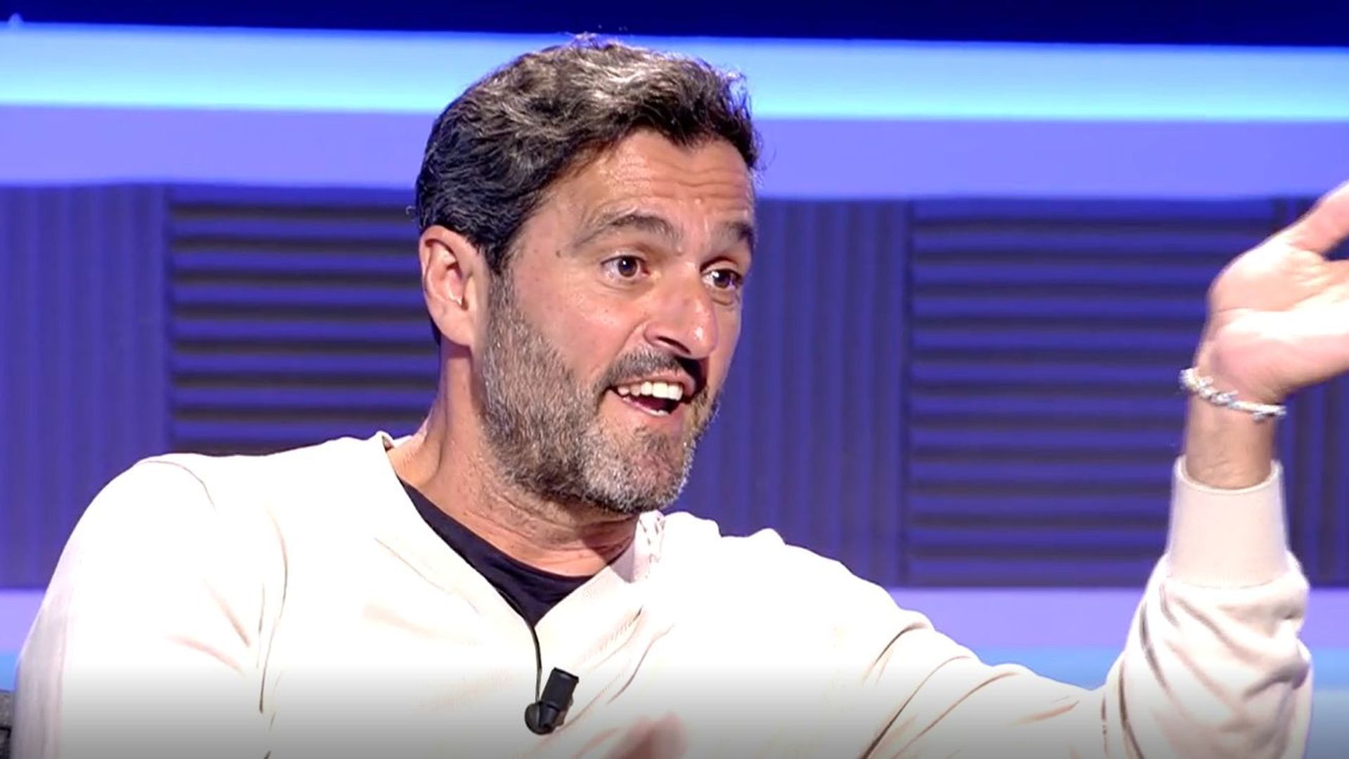 kiko_frame.PNG kiko_frame.PNG