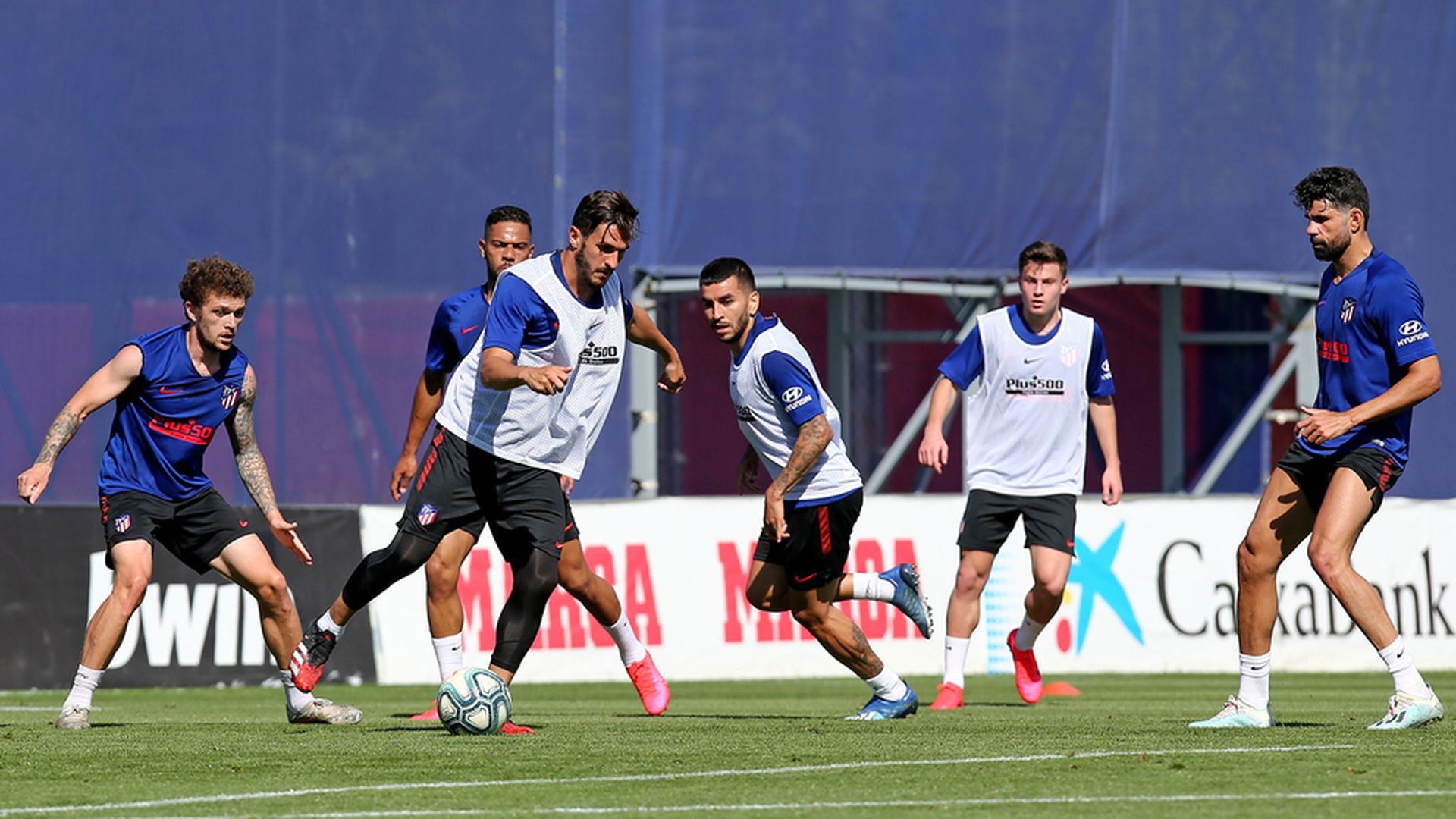 koke_en_una_sesion_junto_a_correa_trippier_lodi_y_diego_costa_foto_atm_001.jpg