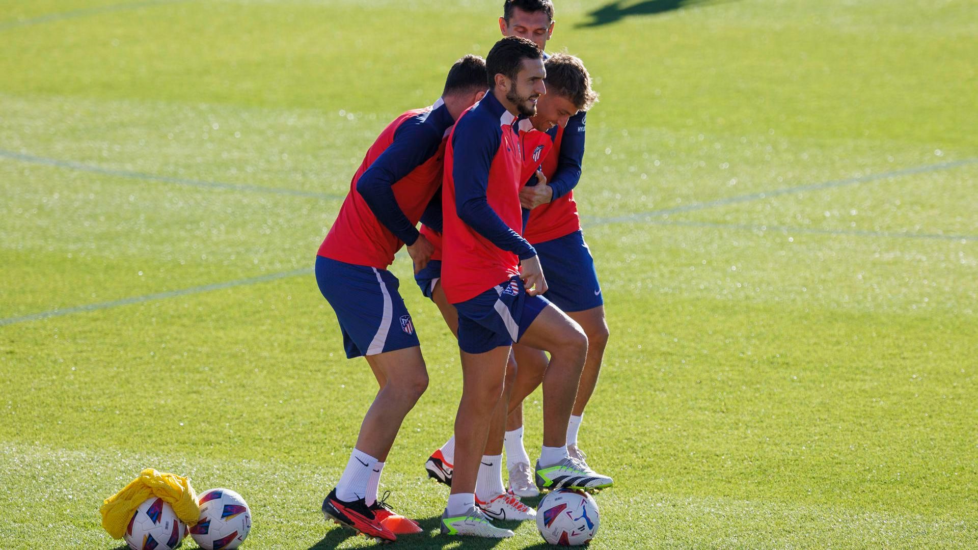 koke_resurreccion_en_un_entrenamiento_del_atletico_de_madrid_foto_efe_001.jpg