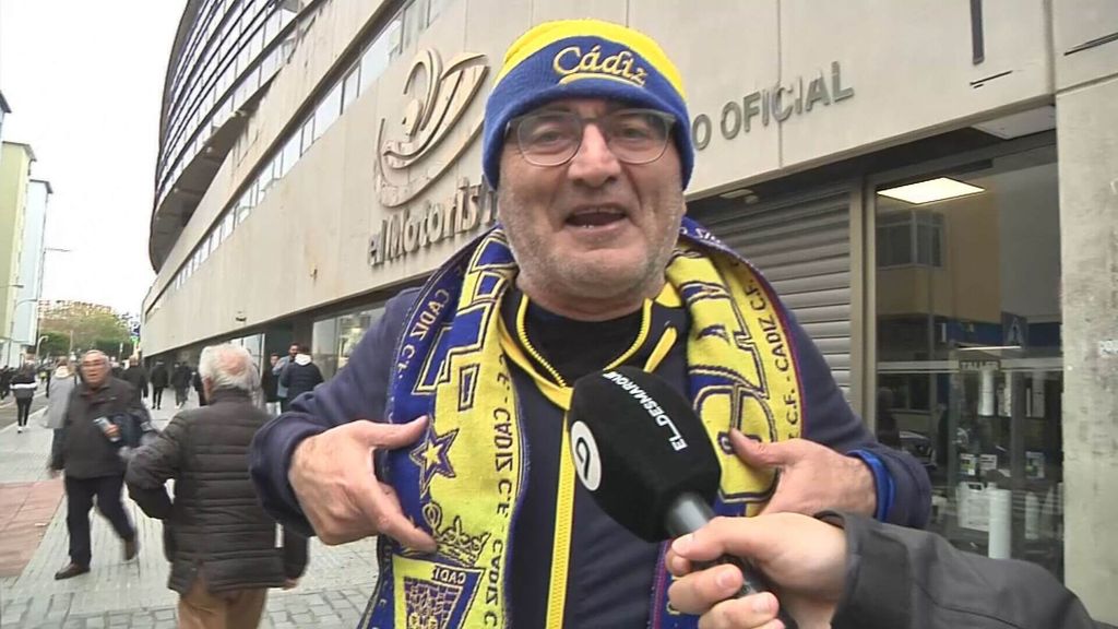 La afición del Cádiz confía en la salvación