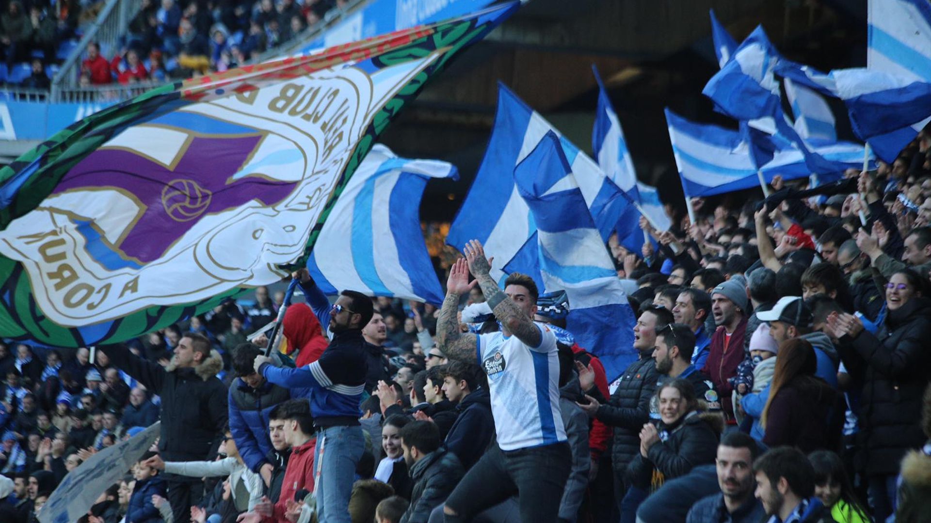 la_aficion_del_depor_ante_el_cadiz_foto_iris_miquel.jpeg la_aficion_del_depor_ante_el_cadiz_foto_iris_miquel.jpeg