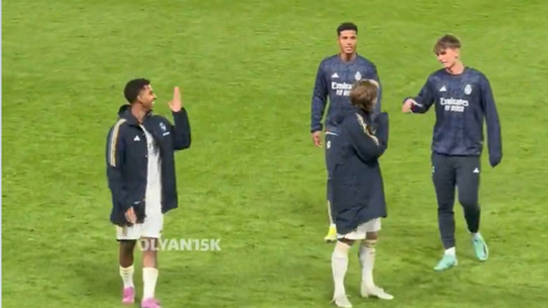 la_burla_de_rodrygo_a_jan_oblak_en_la_supercopa_de_espana_foto__olyan15k_001.png la_burla_de_rodrygo_a_jan_oblak_en_la_supercopa_de_espana_foto__olyan15k_001.png