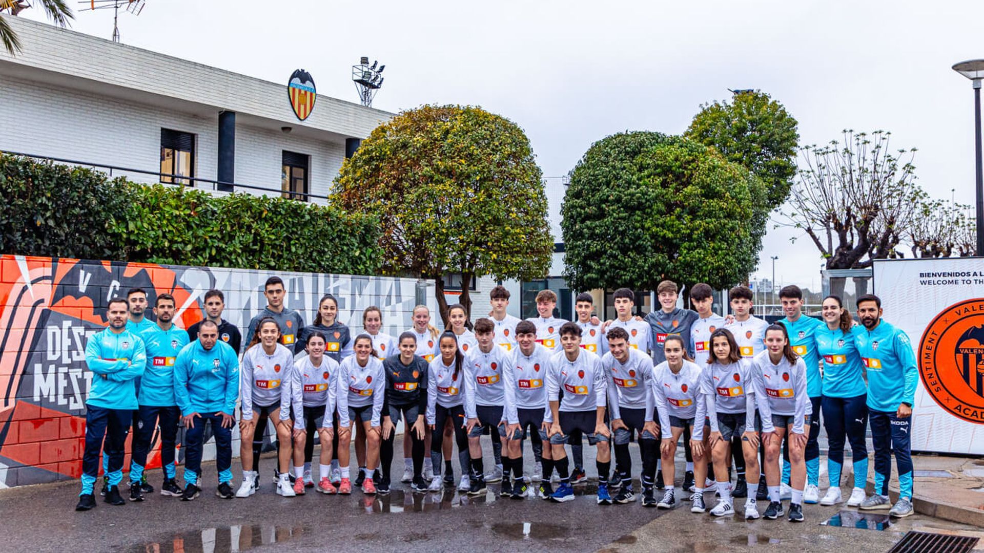 la_cantera_del_valencia_cf_defiende_titulo_en_el_pais_de_peter_lim.jpg la_cantera_del_valencia_cf_defiende_titulo_en_el_pais_de_peter_lim.jpg