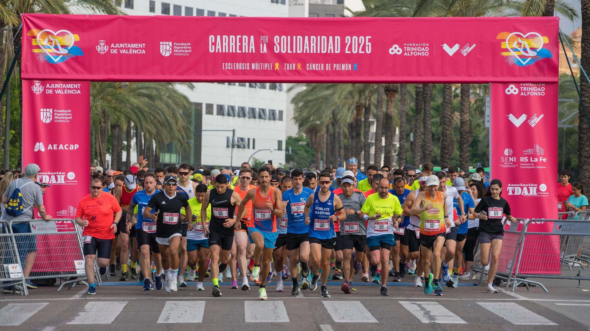 la_carrera_por_la_solidaridad_de_valencia_se_estrena_con_mas_de_2000_participantes_003.jpeg