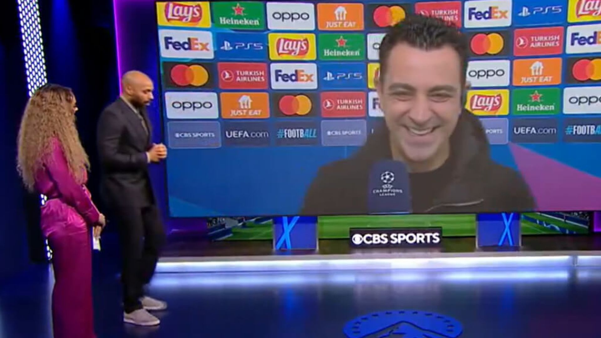 la_conversacion_entre_hnery_y_xavi_tras_el_partido_de_champions_fuente___cbssportsgola.jpg la_conversacion_entre_hnery_y_xavi_tras_el_partido_de_champions_fuente___cbssportsgola.jpg