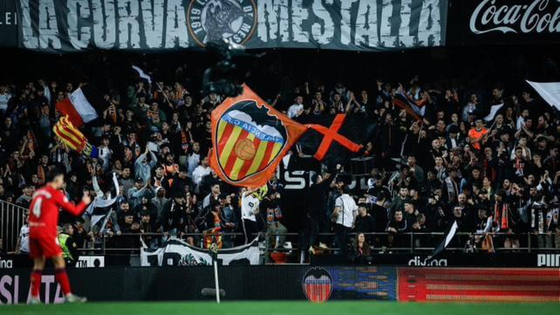 la_curva_de_mestalla_foto_la_curva_de_mestalla_003.jpeg