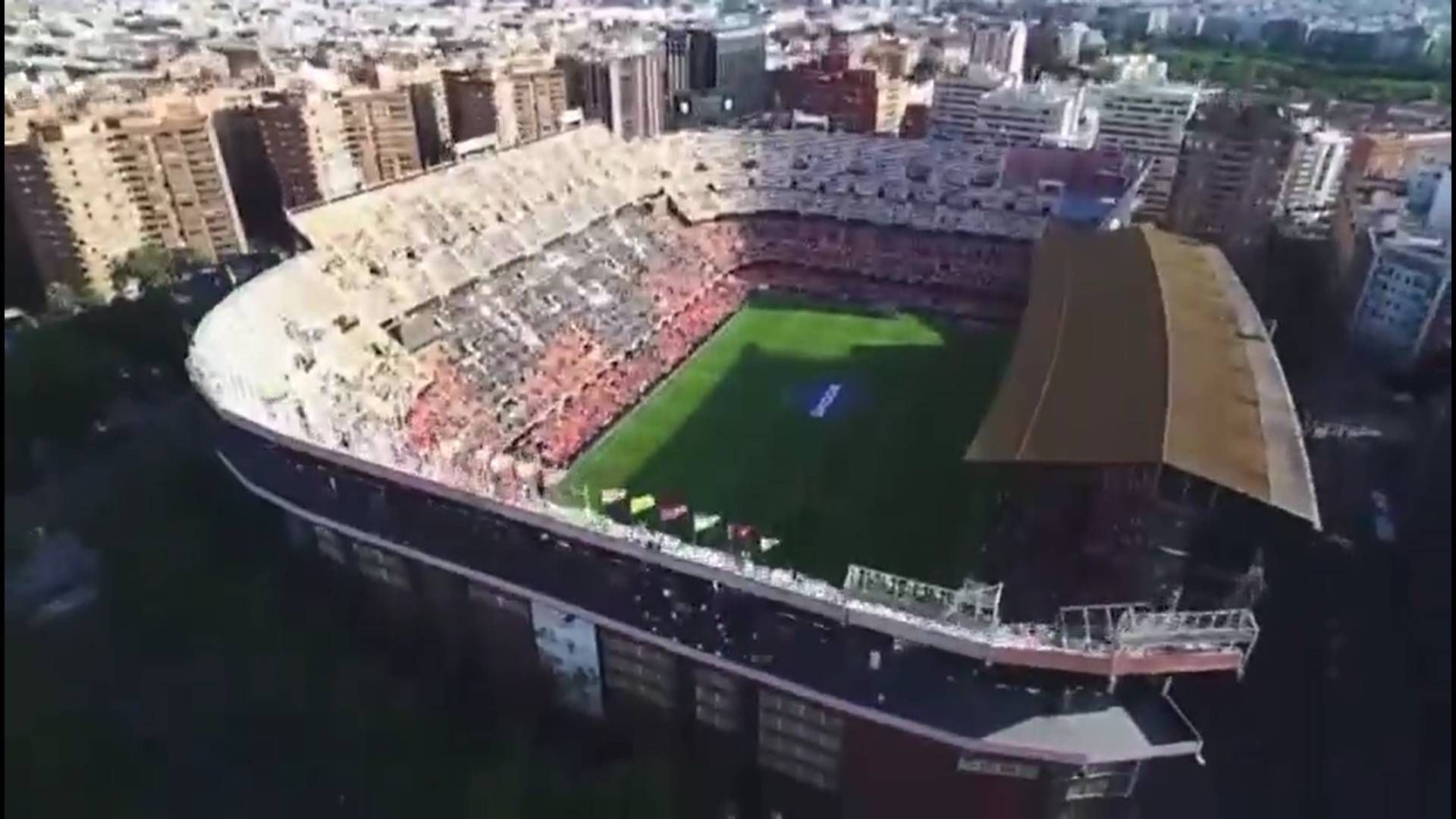 la_curva_llama_a_la_aficion_del_valencia_cf_para_el_partido_de_copa_001.jpg