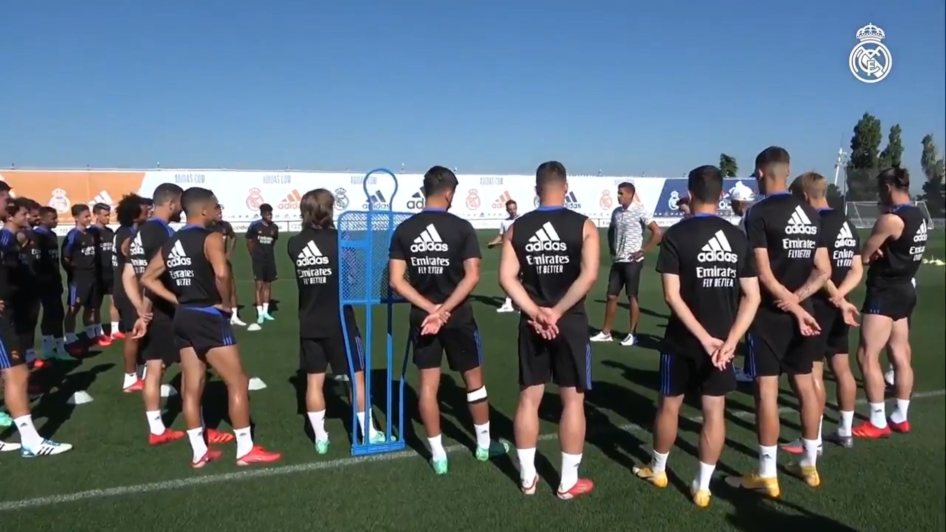 la_despedida_de_varane_del_real_madrid_001.png