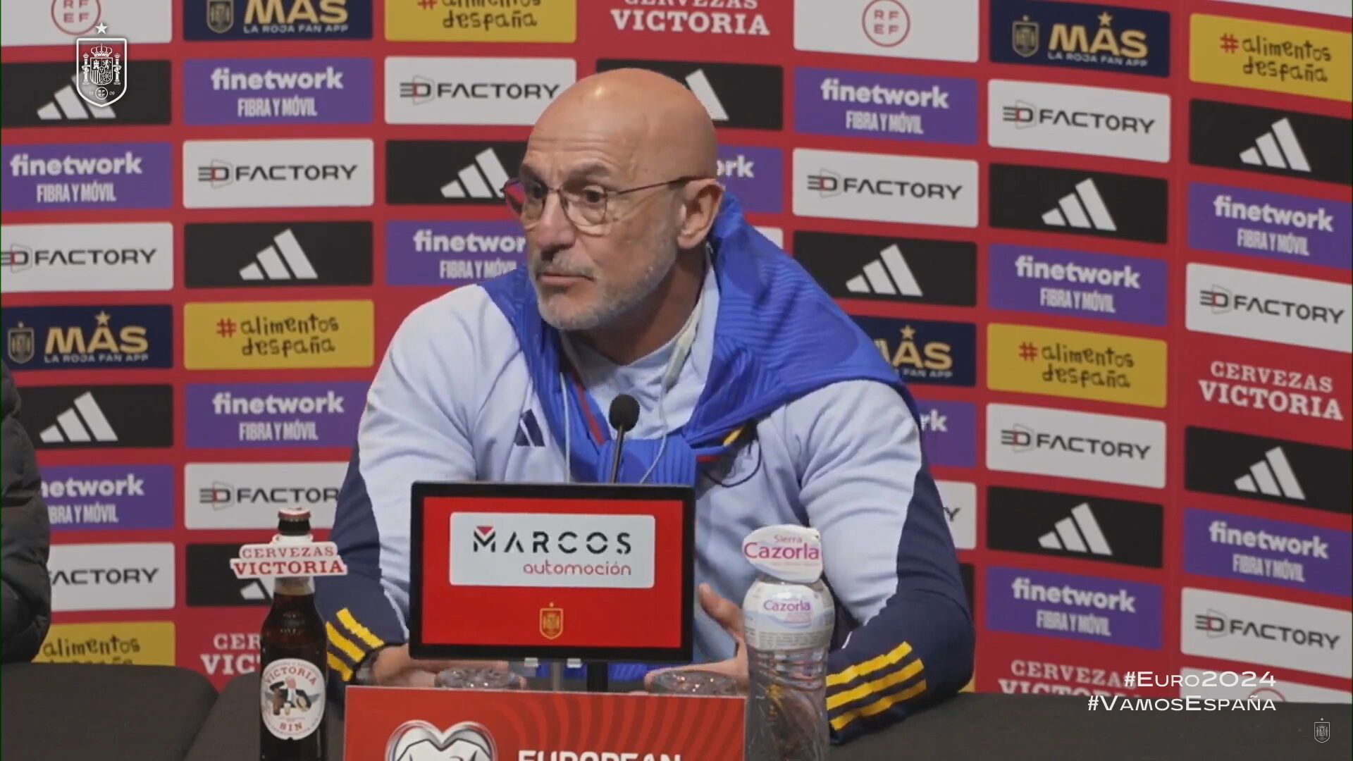 la_diferencia_de_mensajes_de_luis_de_la_fuente_elogios_a_ceballos_y_palo_a_gavijpeg.jpeg la_diferencia_de_mensajes_de_luis_de_la_fuente_elogios_a_ceballos_y_palo_a_gavijpeg.jpeg