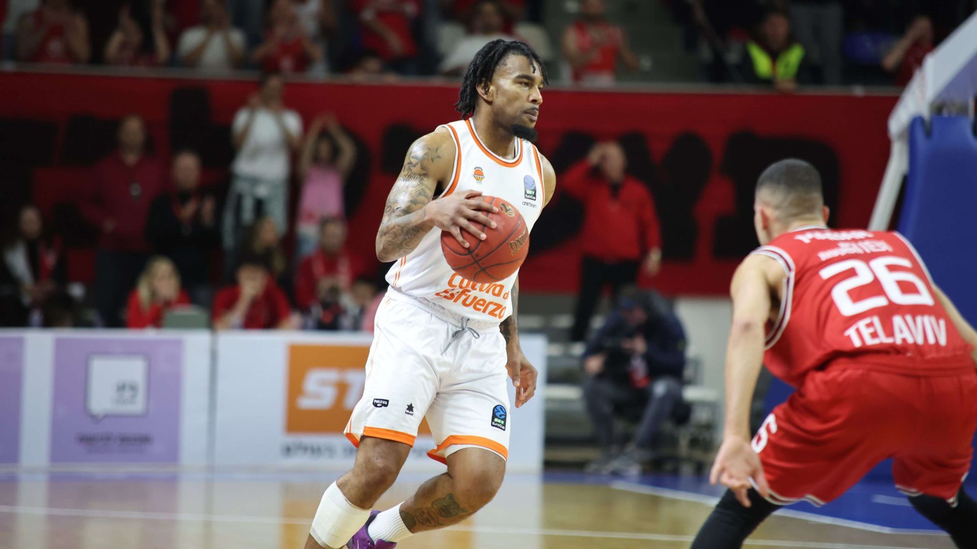 la_fonteta_decidira_si_hapoel_o_valencia_basket_pasan_a_la_final_96_91_002.jpeg la_fonteta_decidira_si_hapoel_o_valencia_basket_pasan_a_la_final_96_91_002.jpeg
