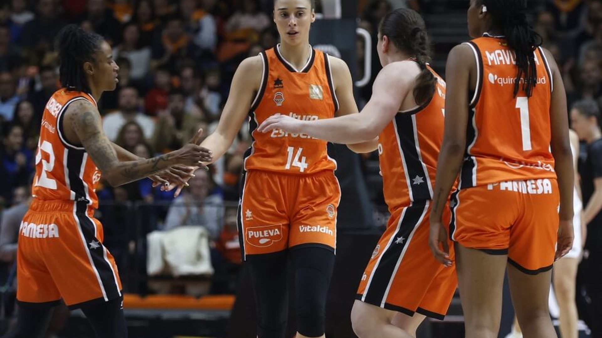 la_fonteta_disfruta_en_el_regreso_de_carrera_con_victoria_del_valencia_basket_102_49.jpg la_fonteta_disfruta_en_el_regreso_de_carrera_con_victoria_del_valencia_basket_102_49.jpg