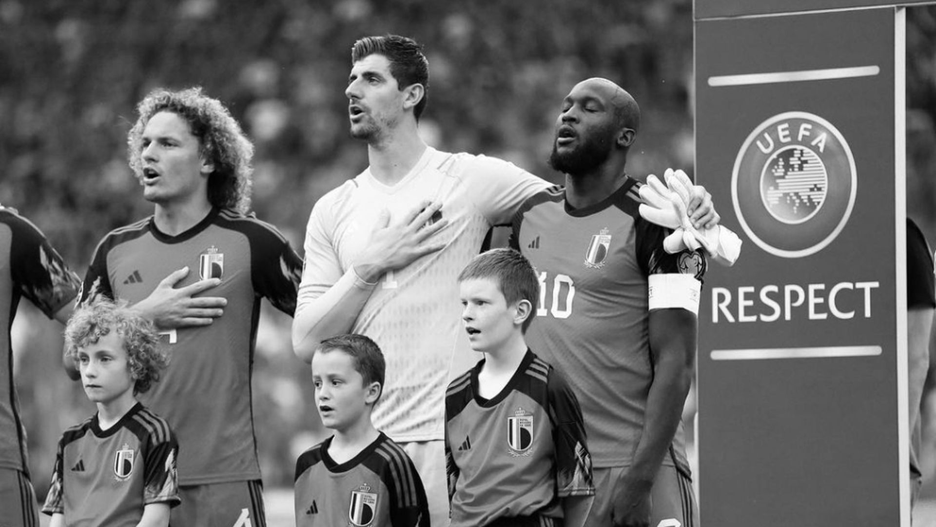 la_foto_con_la_que_courtois_ha_acompanado_su_comunicado_001.jpg la_foto_con_la_que_courtois_ha_acompanado_su_comunicado_001.jpg