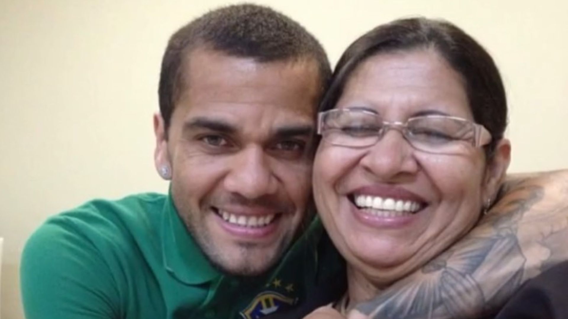 la_madre_de_dani_alves_filtra_la_identidad_de_la_victima_en_instagram__mluciaalves_001.jpg