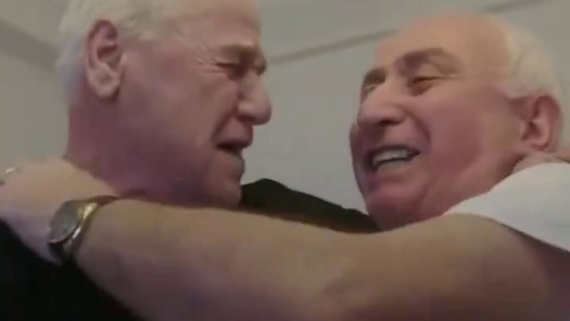 la_reaccion_de_la_familia_de_ilia_topuria_por_su_ko_a_volkanovksi_no_pudieron_aguantar.jpg la_reaccion_de_la_familia_de_ilia_topuria_por_su_ko_a_volkanovksi_no_pudieron_aguantar.jpg