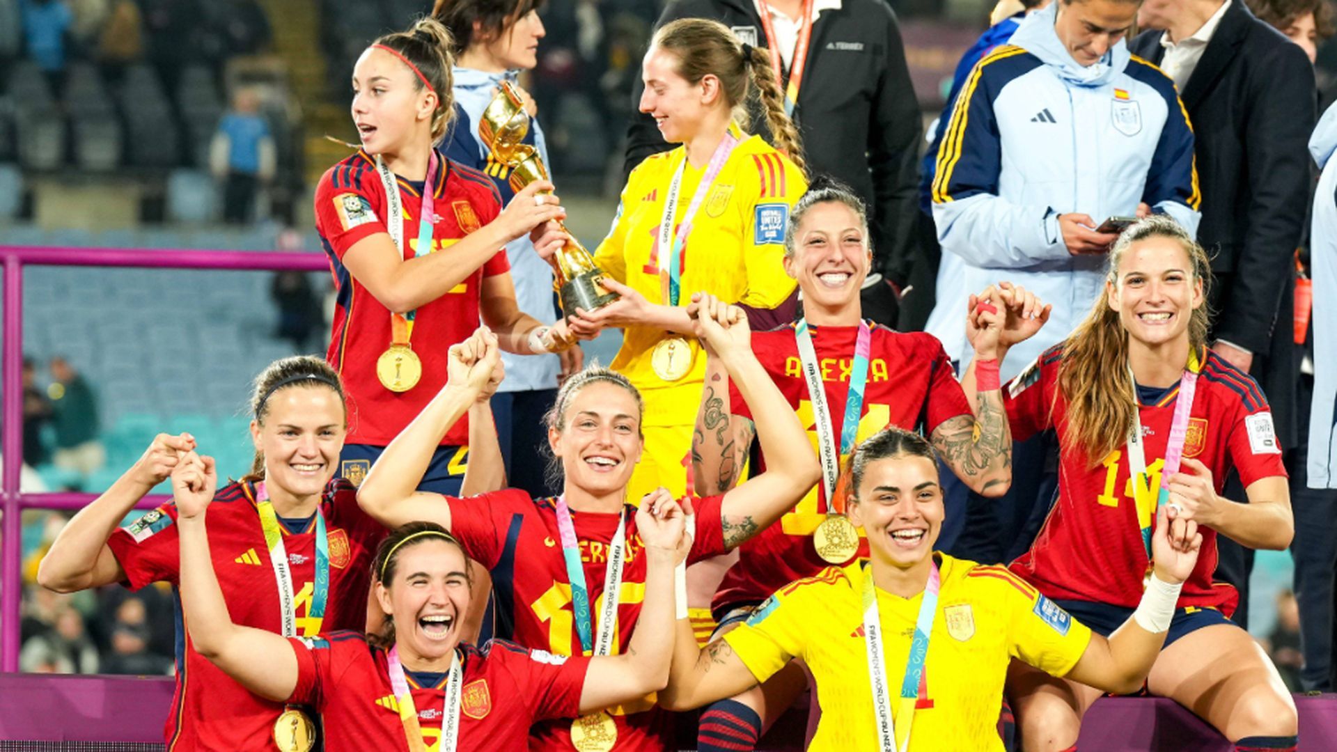 la_seleccion_espanola_femenina_tendra_una_moneda_conmemorativa_disponible_desde_el_19_.jpg
