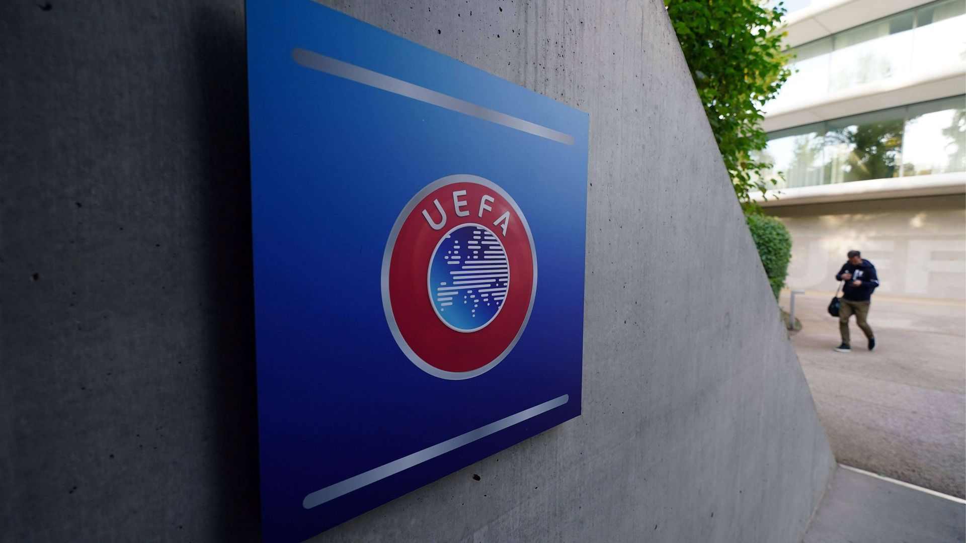 la_uefa_ha_decidido_contar_con_rafa_benitez_para_su_comite_tecnicojpg.jpg la_uefa_ha_decidido_contar_con_rafa_benitez_para_su_comite_tecnicojpg.jpg