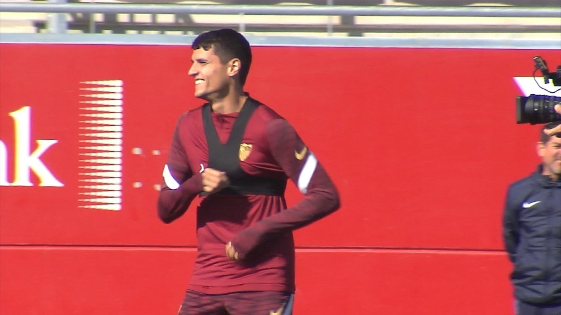 lamela_entrenando_con_el_equipo_tras_tres_meses_de_baja_001.jpg