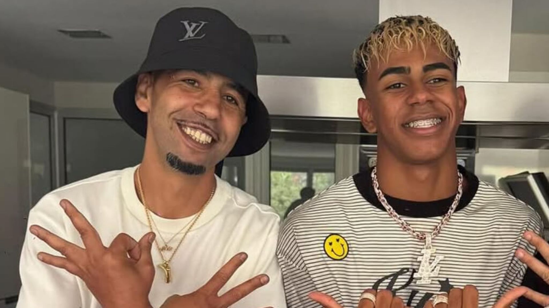 lamine_2jpg_001.jpg lamine_2jpg_001.jpg