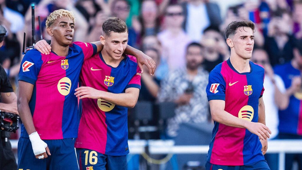 La directiva del Barça quiere que Hansi Flick alinee once jugadores de La Masía ante el Athletic