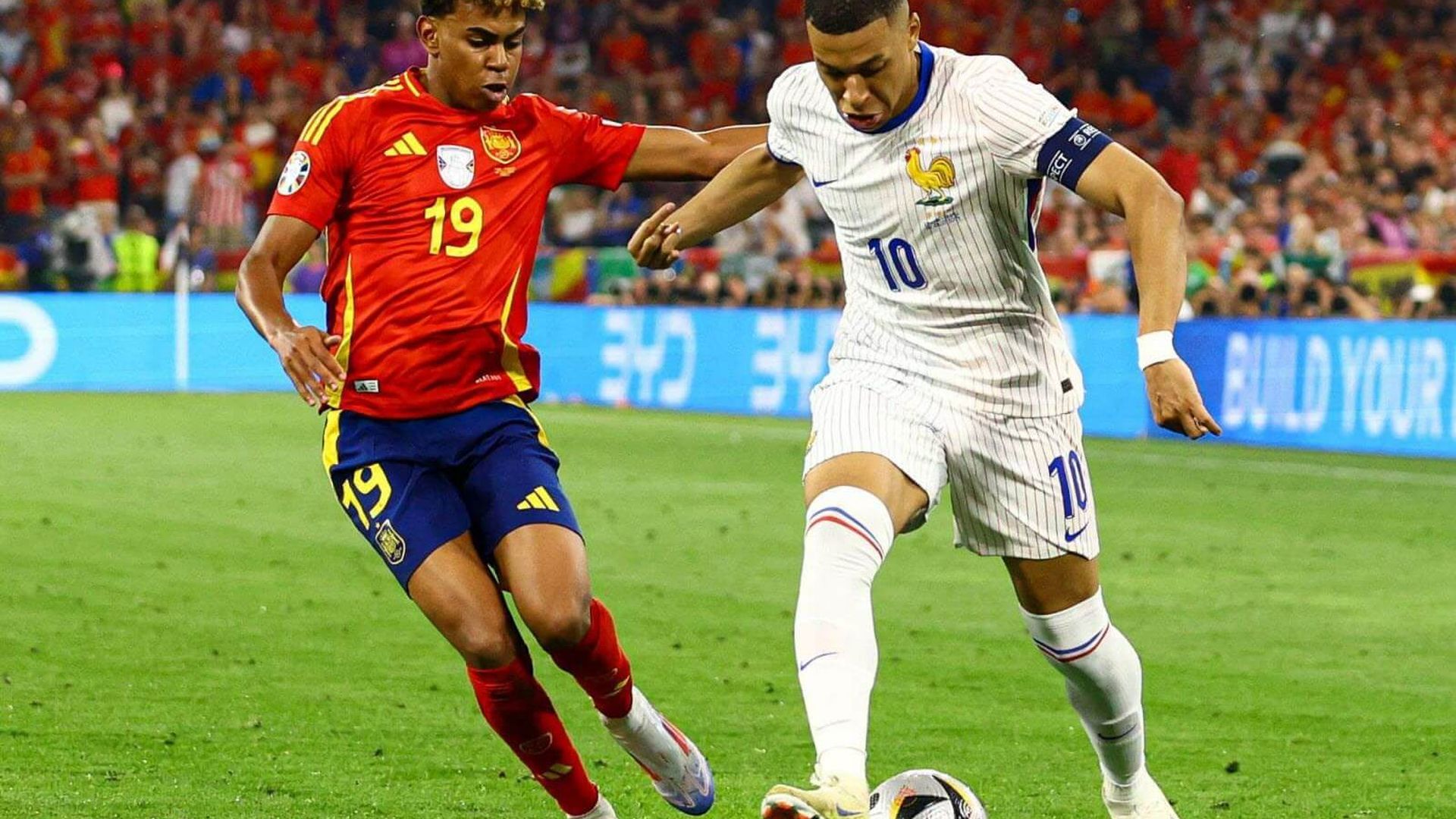 lamine_yamal_y_kylian_mbappe.jpg lamine_yamal_y_kylian_mbappe.jpg