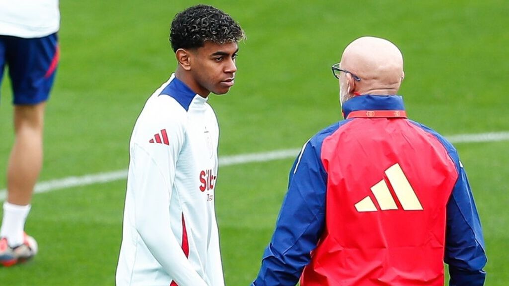 Roberto Gómez asegura que Lamine Yamal irá con la Selección, mientras en el Barça esperan un descanso