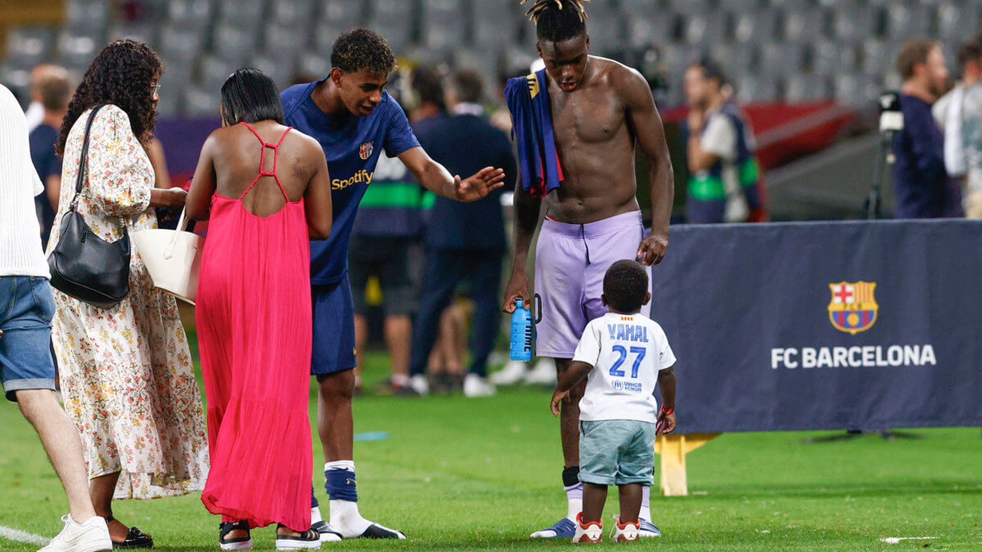 lamine_yamal_y_su_hermano_001.jpg lamine_yamal_y_su_hermano_001.jpg