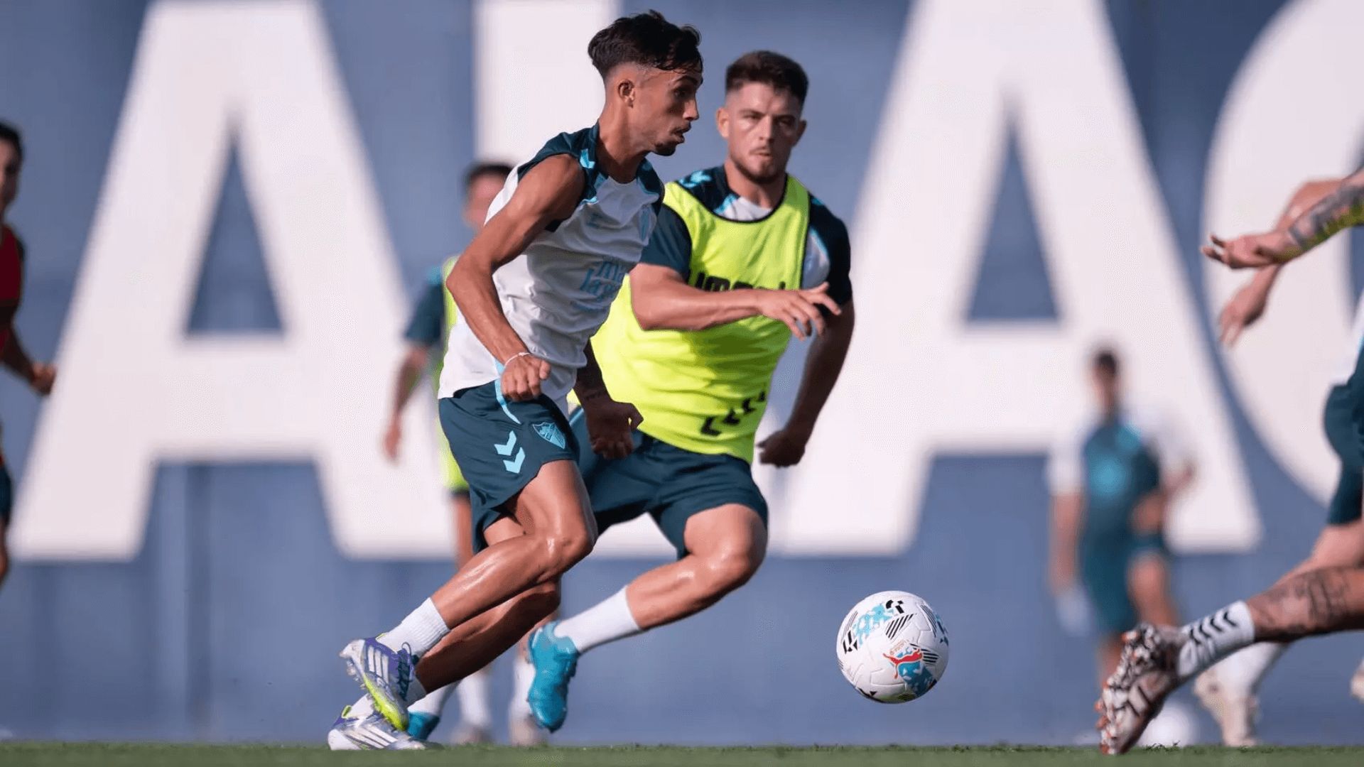 larrubia_en_una_sesion_del_malaga_foto_mcf.png larrubia_en_una_sesion_del_malaga_foto_mcf.png