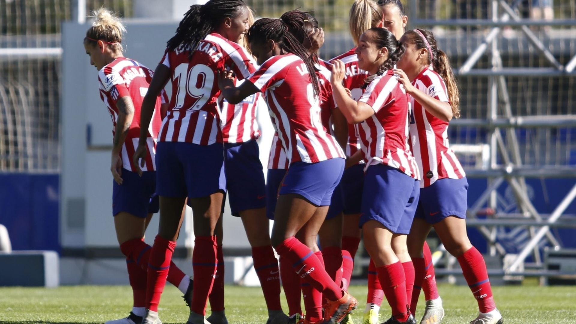 las_jugadoras_del_atletico_celebran_un_gol_001.jpg las_jugadoras_del_atletico_celebran_un_gol_001.jpg