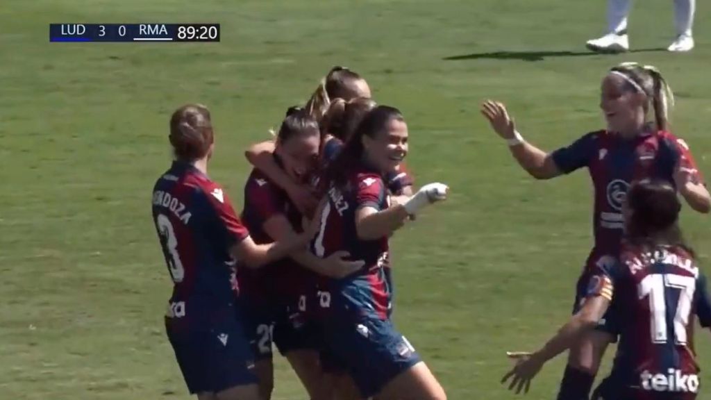 Los golazos de Alba Redondo y Tatiana Pinto en la goleada del Levante al Real Madrid de la Primera Iberdrola