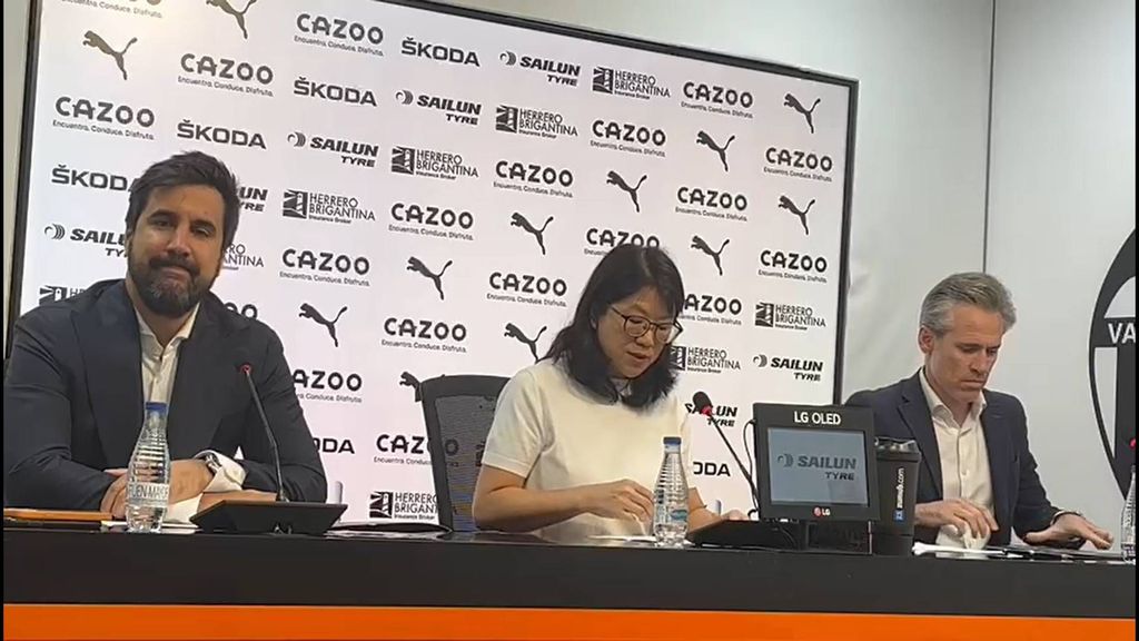 Layhoon Chan presenta a Corona y Solís en Mestalla