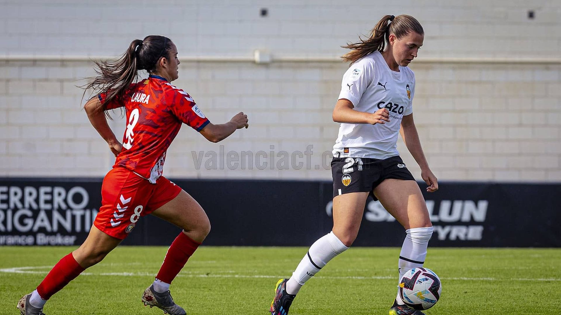 layhoon_presencia_el_empate_del_vcf_femenino_ante_levante_las_planas_el_equipo_revelac_003.jpeg
