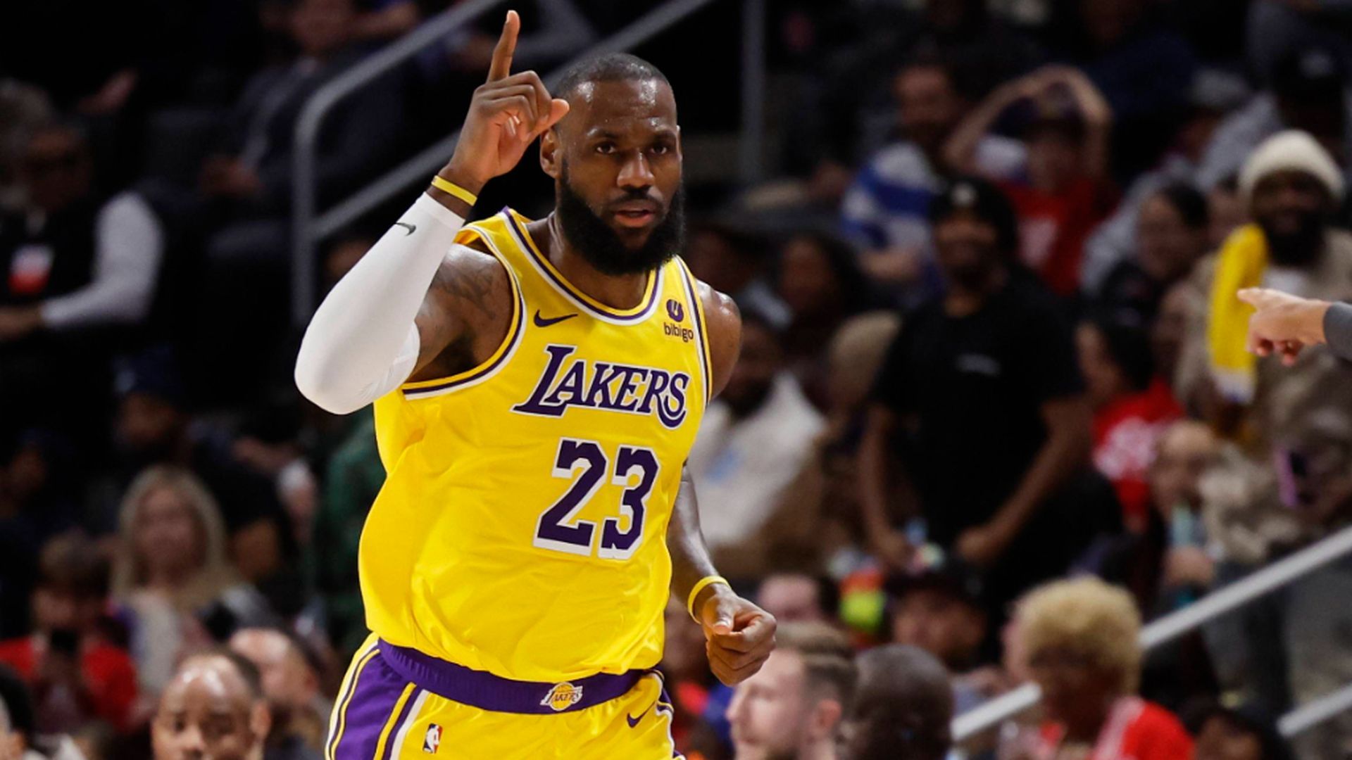 lebron_james_con_los_angeles_lakers_fuente_cordon_press_001.jpg lebron_james_con_los_angeles_lakers_fuente_cordon_press_001.jpg