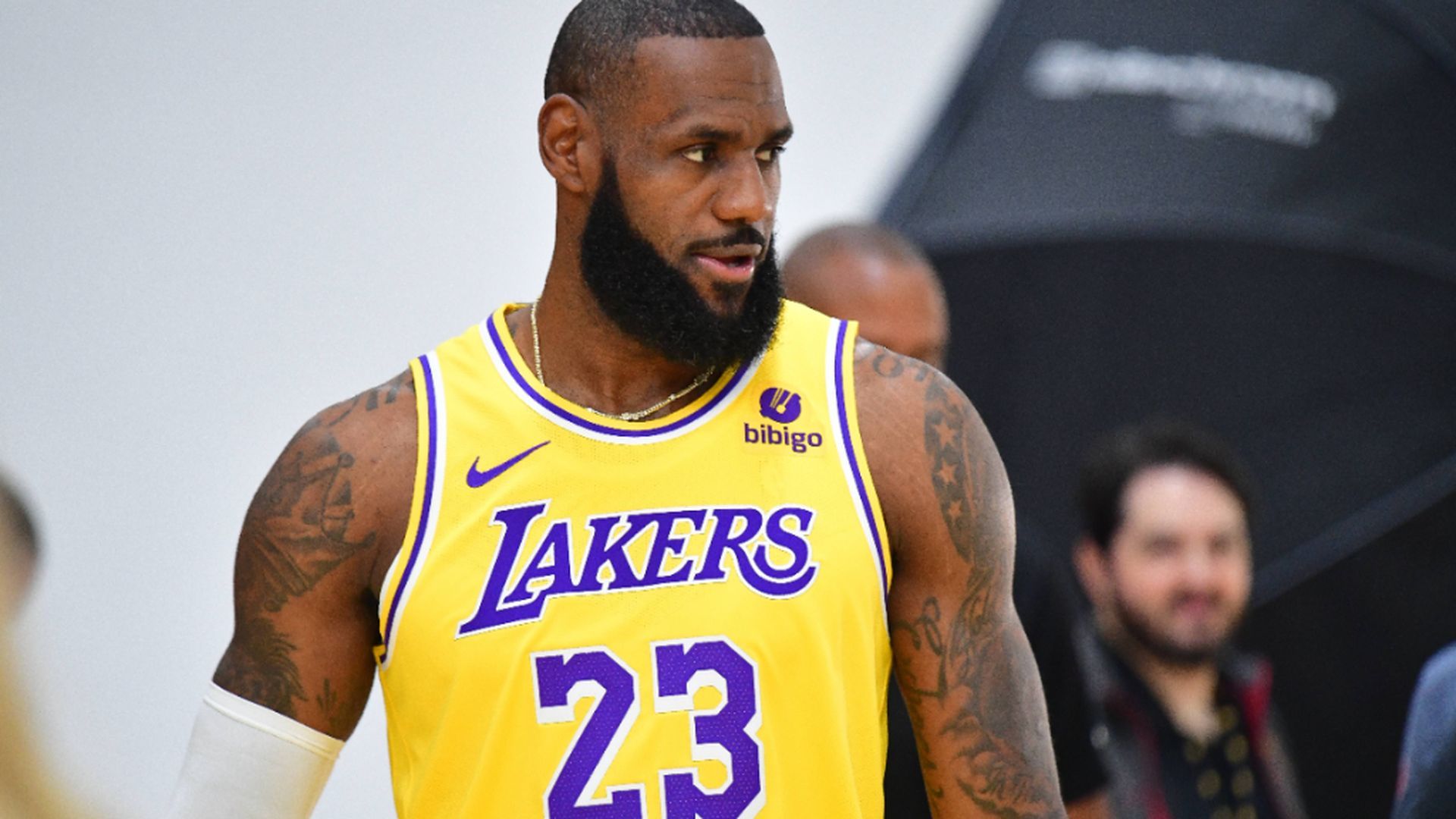 lebron_james_y_el_ultimo_reto_antes_de_retirarse_superar_la_marca_imposible_de_oscar_s.jpg lebron_james_y_el_ultimo_reto_antes_de_retirarse_superar_la_marca_imposible_de_oscar_s.jpg