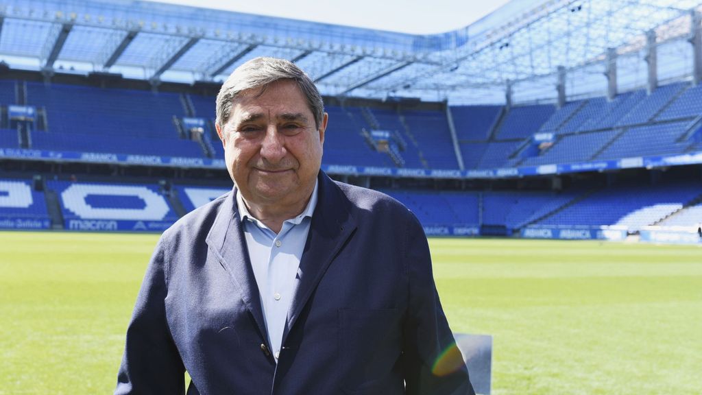 Lendoiro (el expresidente del Dépor) entrando en el estadio de Riazor