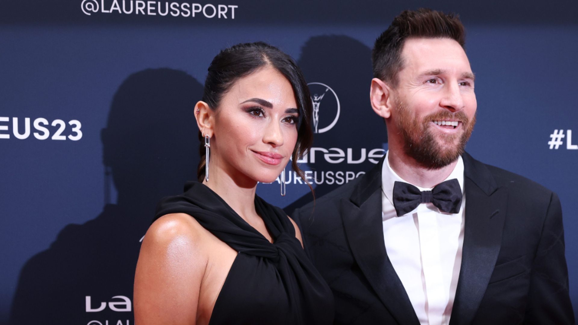 leo_messi_y_antonela_roccuzzo_en_los_premios_laureus_2023_cordon_press_001.jpg