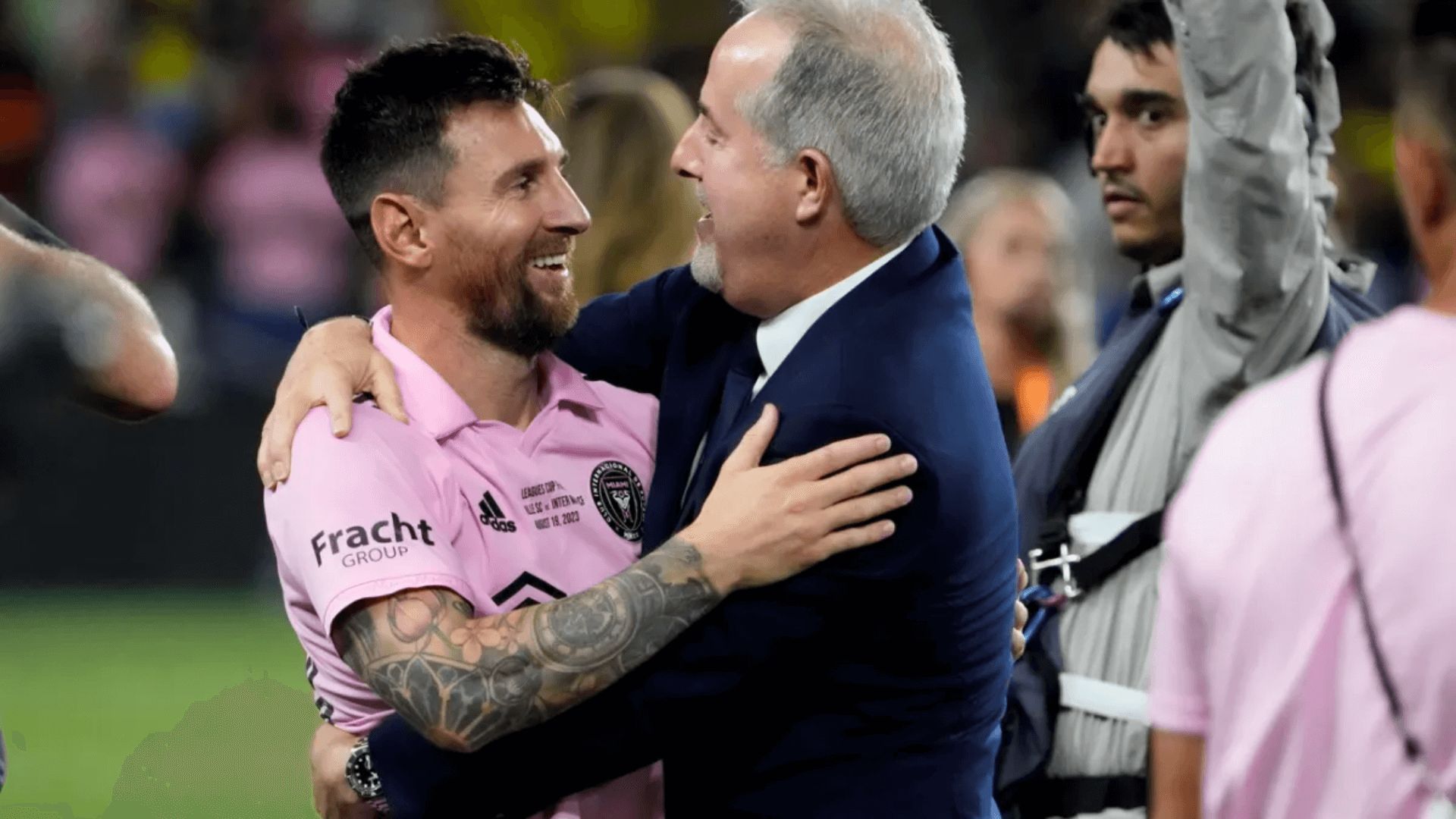 leo_messi_y_jorge_mas_se_abrazan_en_miami_foto_efe.png leo_messi_y_jorge_mas_se_abrazan_en_miami_foto_efe.png