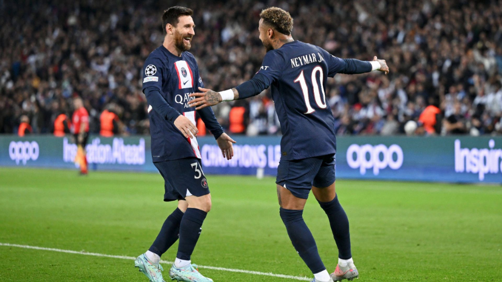 leo_messi_y_neymar_jr_durante_su_etapa_en_el_paris_saint_germain_cordon_press.jpg