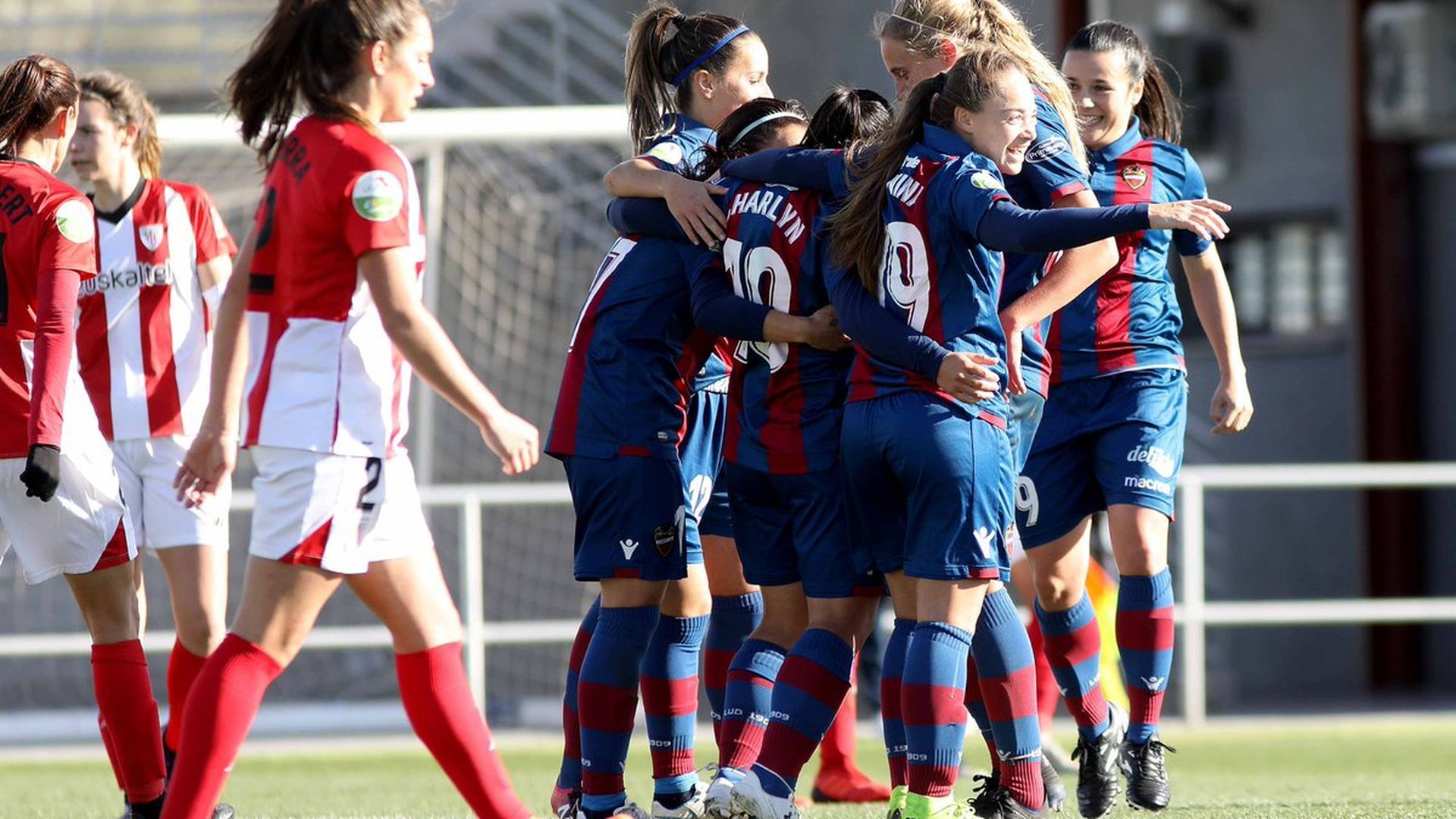 levante_femenino_athleticjpg_001.jpg