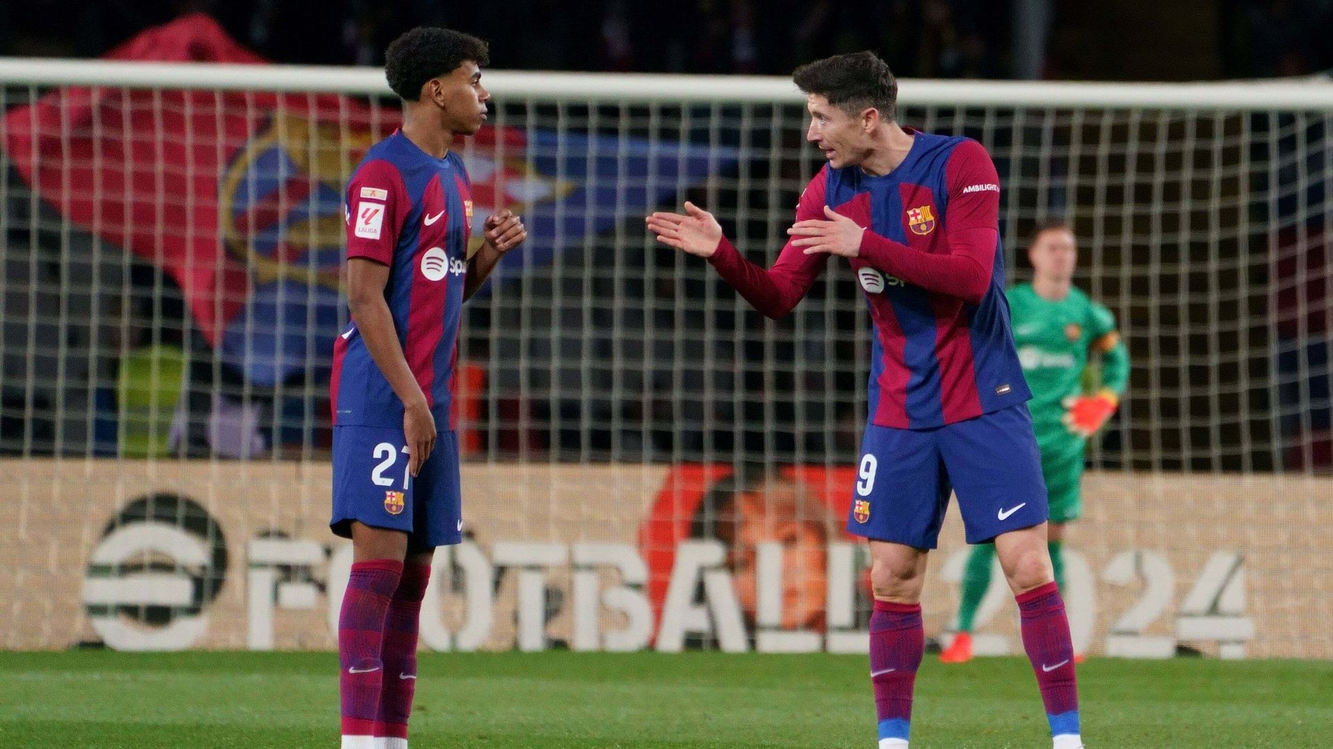 lewandowski_y_yamal.jpeg lewandowski_y_yamal.jpeg