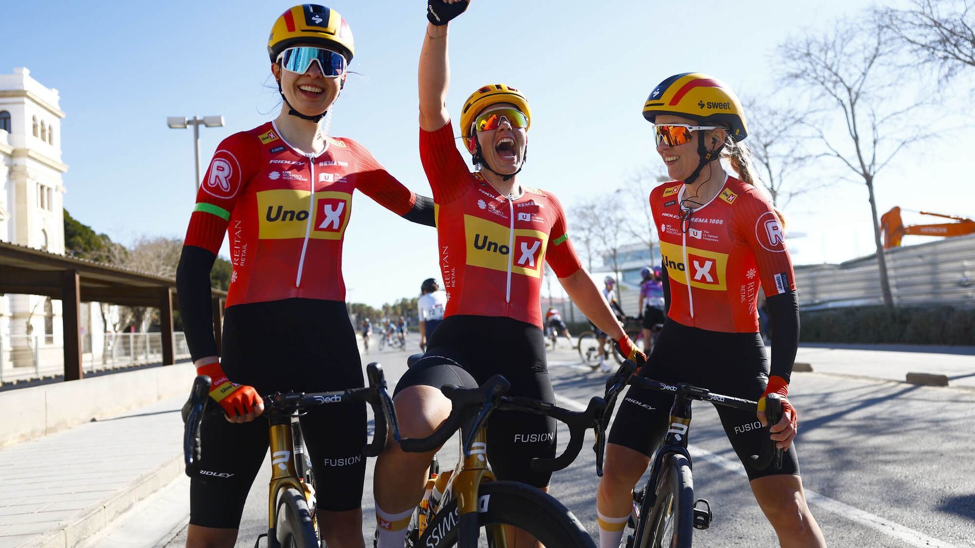 linda_zanetti_se_impone_en_la_volta_a_valencia_feminas_003.jpg linda_zanetti_se_impone_en_la_volta_a_valencia_feminas_003.jpg