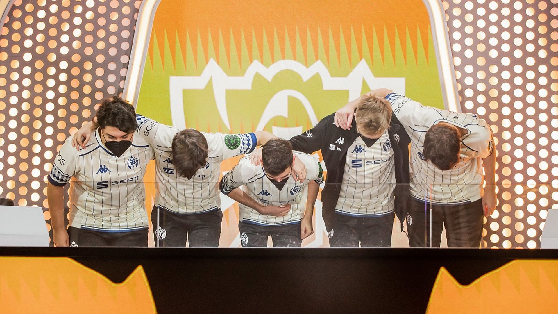 Liuons.jpg Liuons.jpg