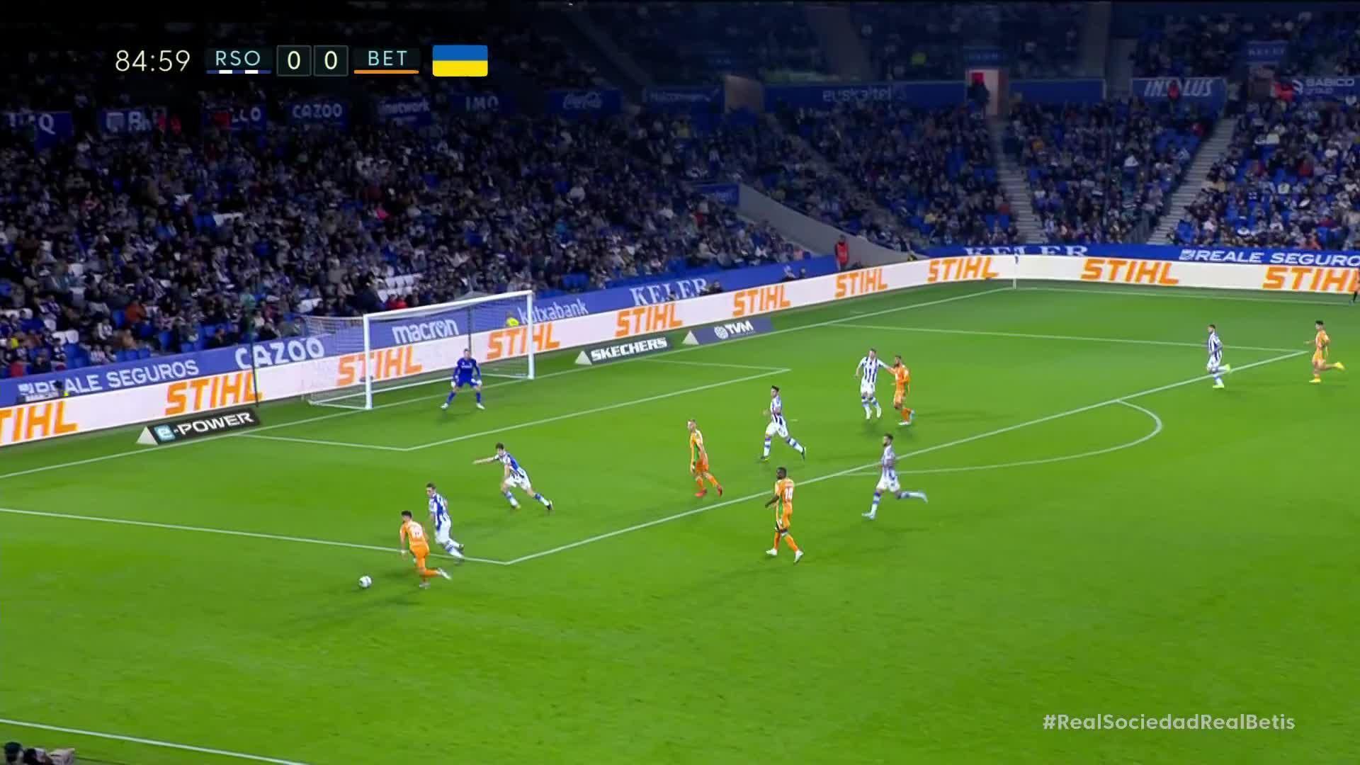 llegada_de_alex_moreno_previa_al_gol_de_juan_cruz_001.jpg