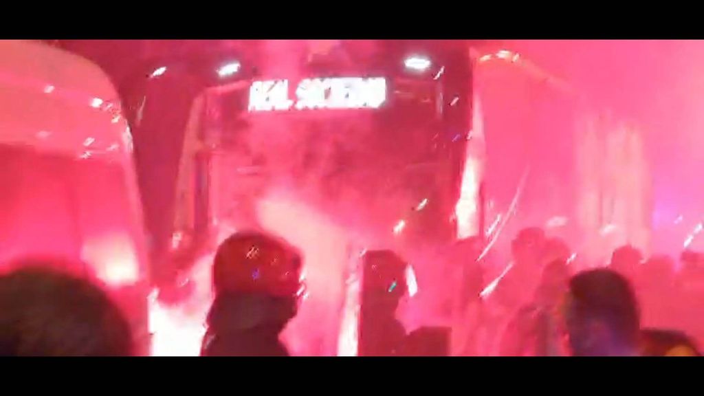 Llegada de la Real al Reale Arena para enfrentarse al Mallorca