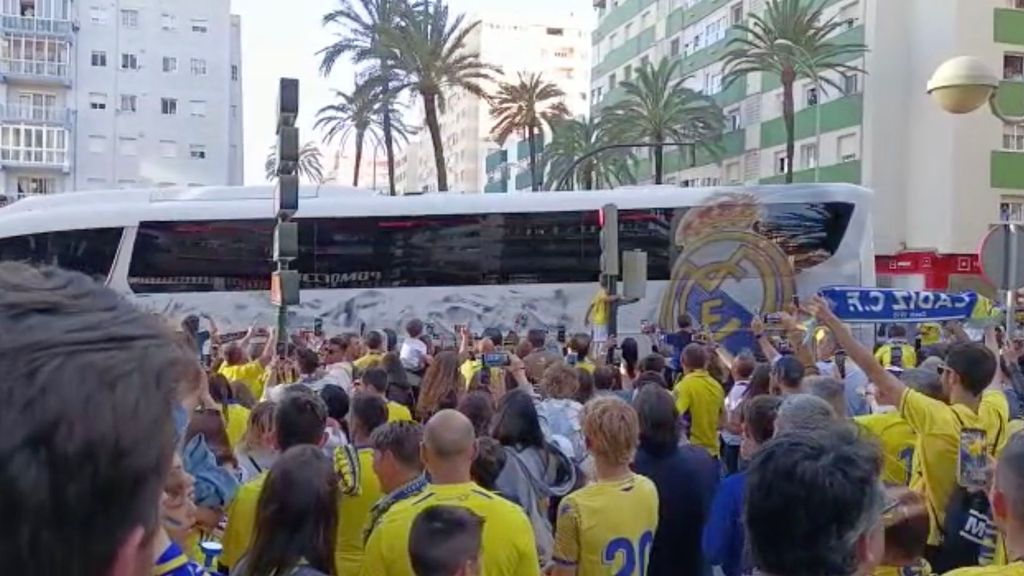 Llegada del Real Madrid al Nuevo Mirandilla para el partido ante el Cádiz