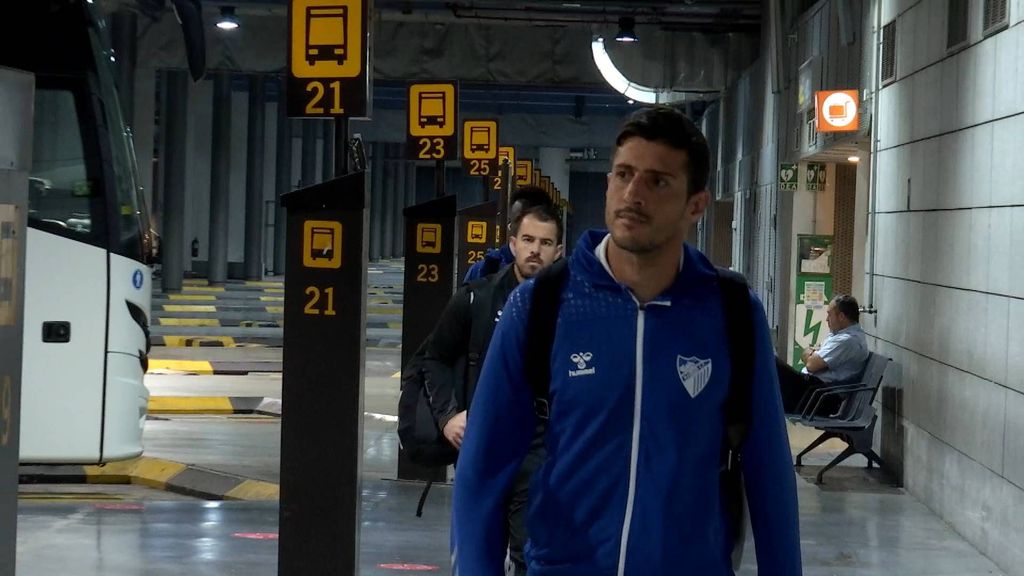 Llegada del Málaga tras el descenso
