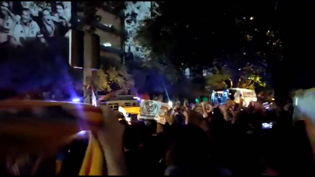 Llegada del Valencia para enfrentarse a Osasuna