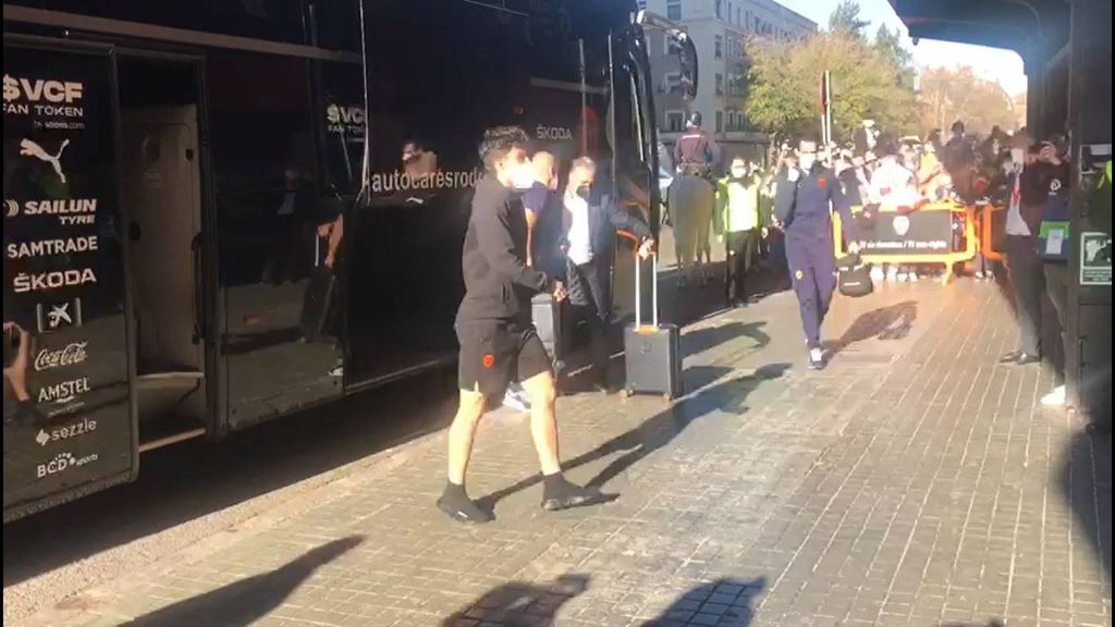 Llegada del Valencia para enfrentarse al Espanyol